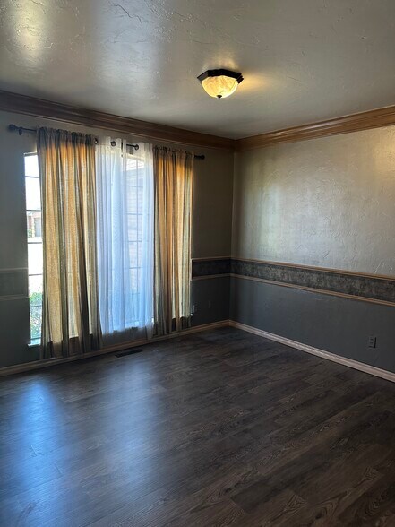 Building Photo - 6308 Bryant Ct
