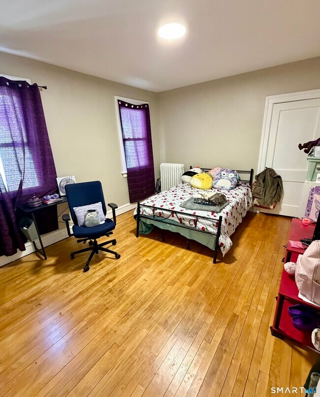 Building Photo - 85 Maplewood Ave