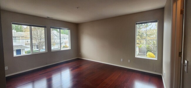 Building Photo - 2 Bed / 1 Bath townhome at Summerhill Vill...