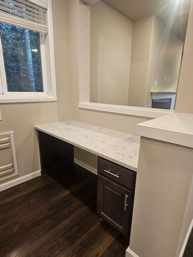 Building Photo - Spacious 5 Bedroom in Convenient North Creek Ridge, Bothell Location