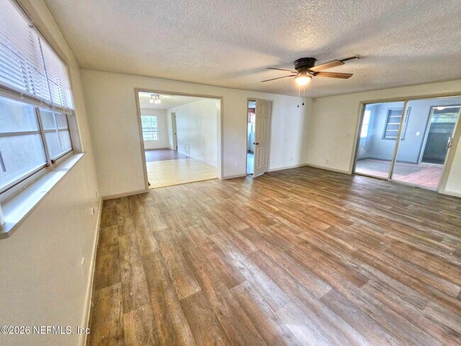 Building Photo - 2805 Prospect St