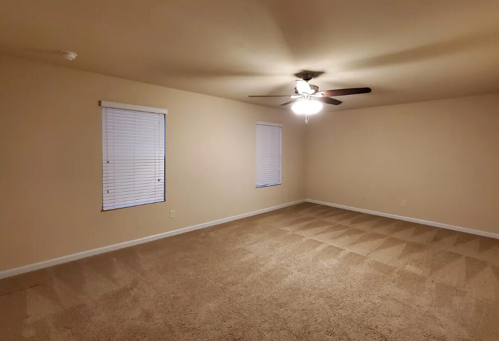 Building Photo - 79 Meadowlark Way
