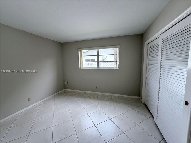 Building Photo - 5011 Madison St