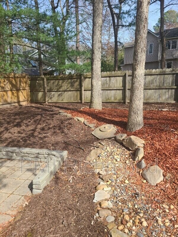 Building Photo - 4601 Winterset Pl