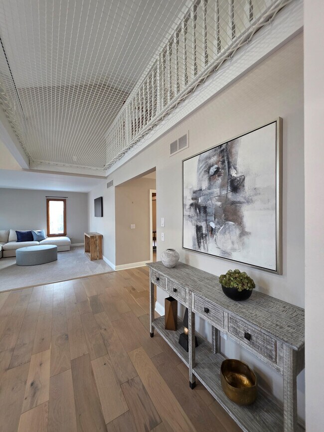 Building Photo - 3427 E Dobson Pl