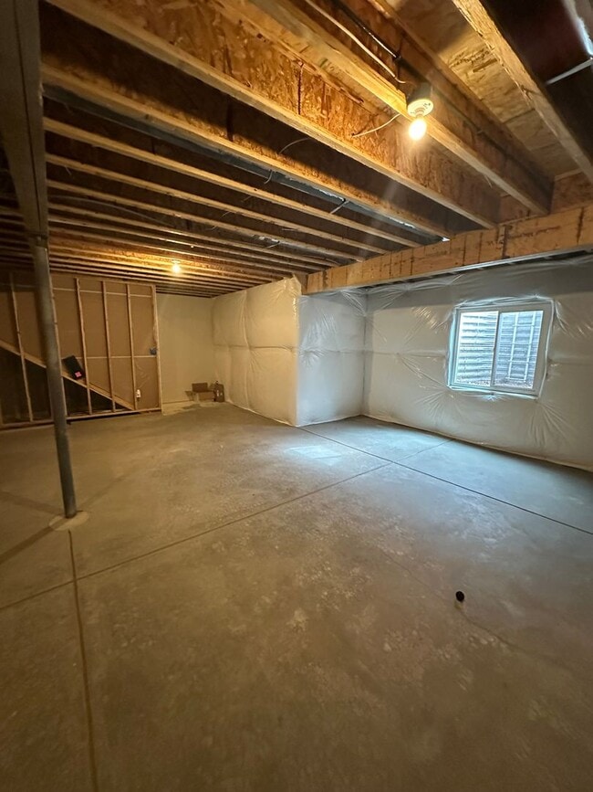 Building Photo - Amazing 3 bedroom townhome in Windsor!