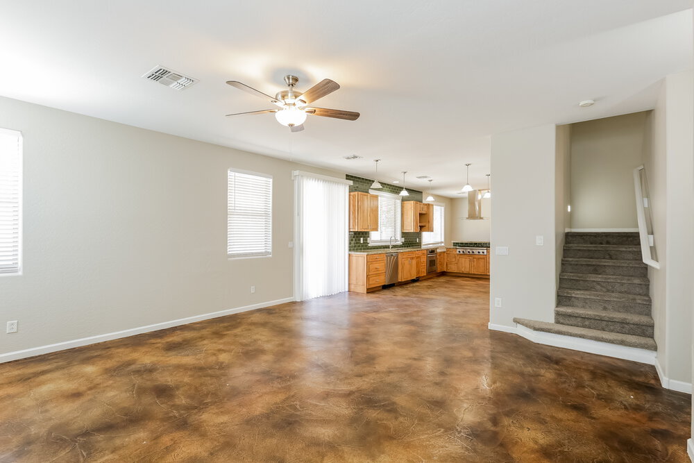Building Photo - 13311 W Stella Ln