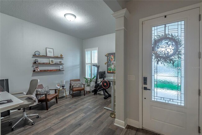 Building Photo - 16459 Courtyard Loop