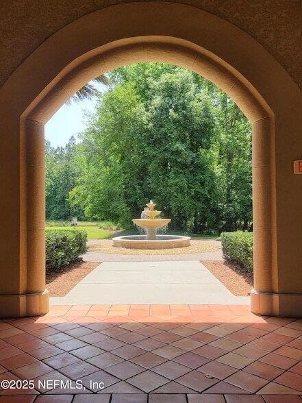 Building Photo - 945 Registry Blvd