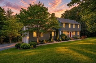 Building Photo - 128 Old Town Farm Rd