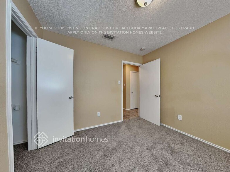 Building Photo - 2650 Fairmont Dr