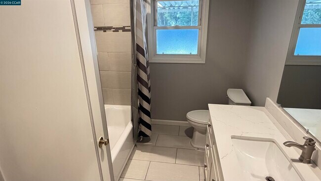 Building Photo - 3655 Granzotto Dr