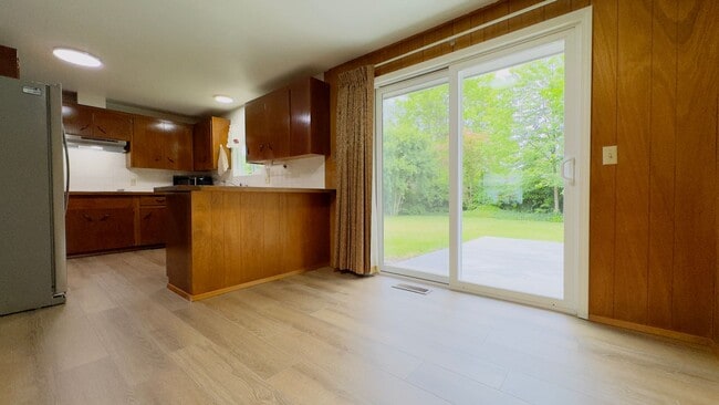 Building Photo - Air Conditioned 3 Bedroom Fully Fenced Yard in the Heart of Lacey - Available Now.