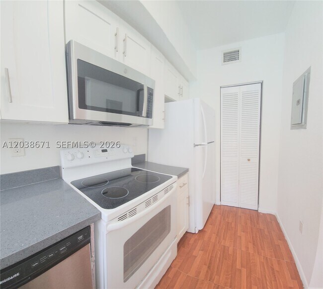 Building Photo - 481 NW 84th St