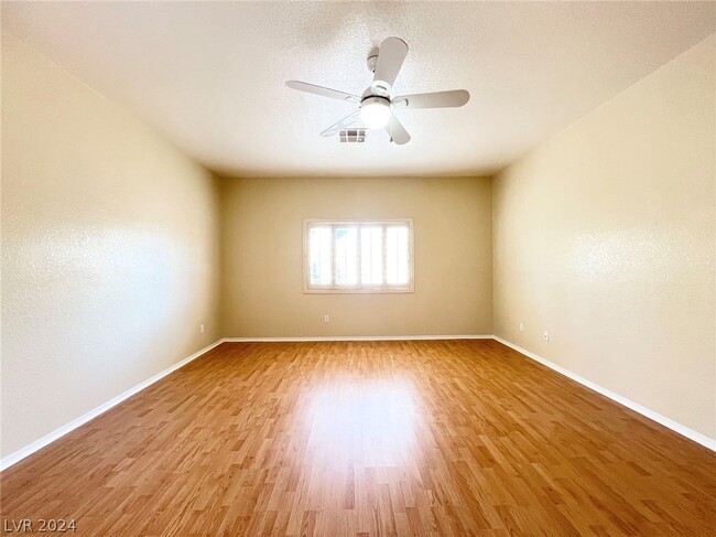 Building Photo - 2985 Panorama Ridge Dr