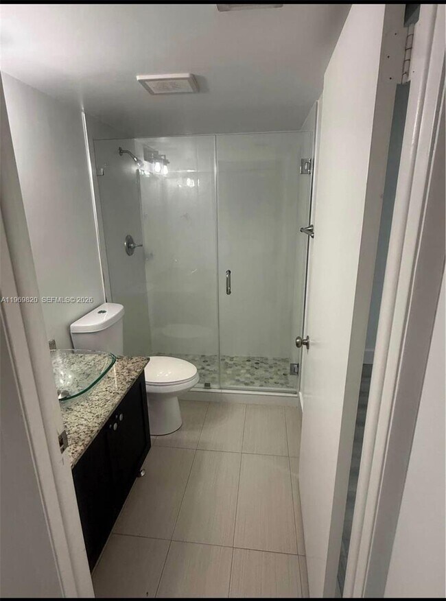 Building Photo - 10845 SW 112th Ave