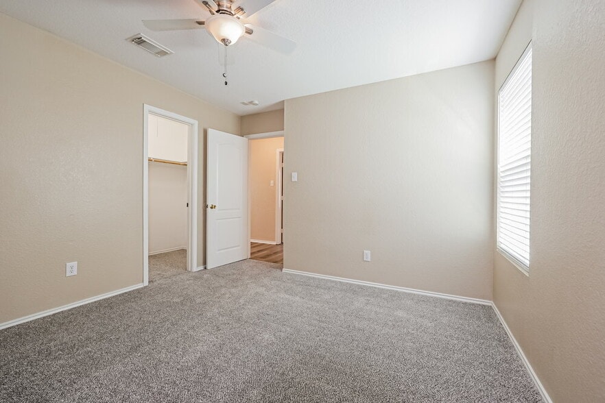 Building Photo - 12718 Blue Timbers Ct