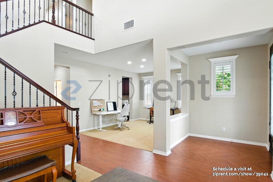 Building Photo - 16766 Tamarind Ct