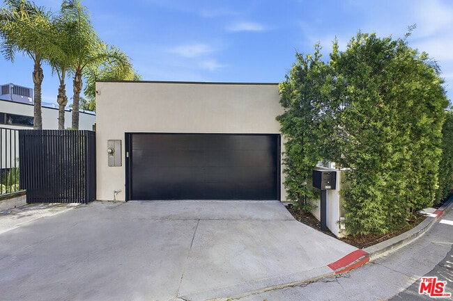 Building Photo - 6390 Quebec Dr