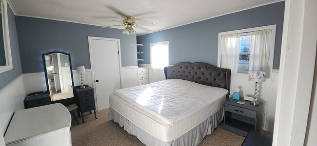 Building Photo - 403 Brady Canyon Rd