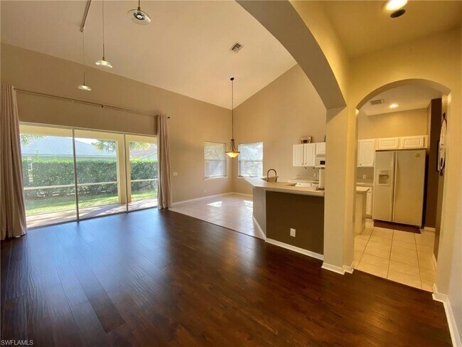 Building Photo - 74 Burnt Pine Dr