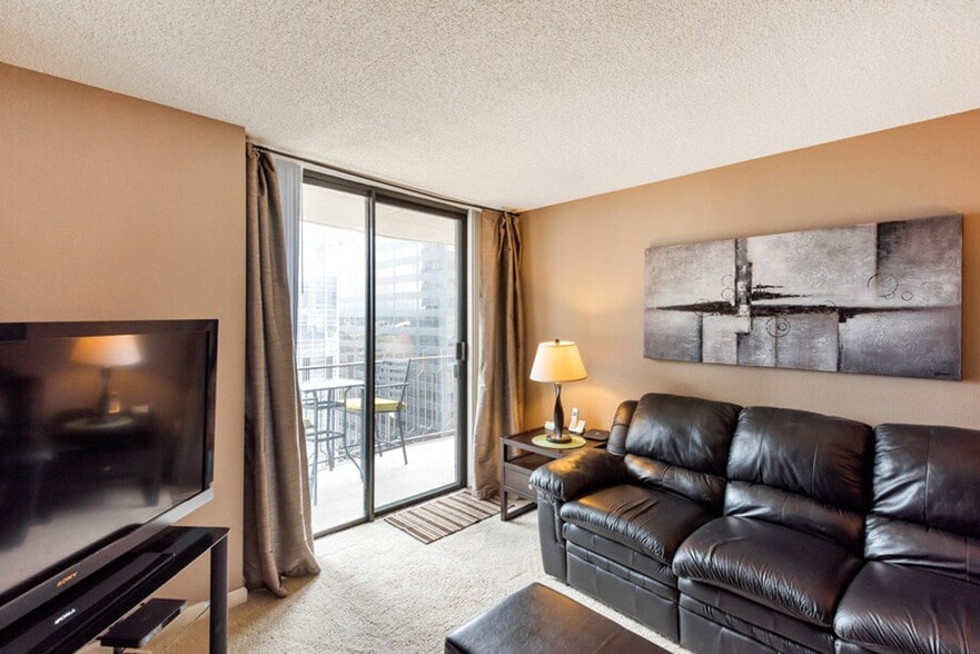 Building Photo - 1405 Curtis Street