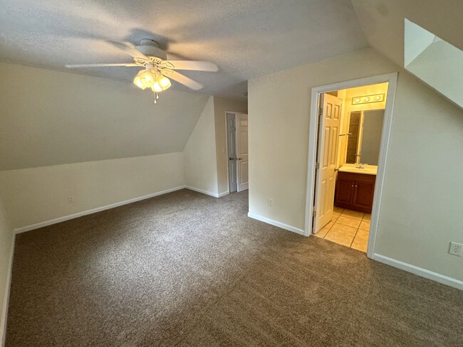 Building Photo - 4br House near Campus, Stadium, Downtown! ...