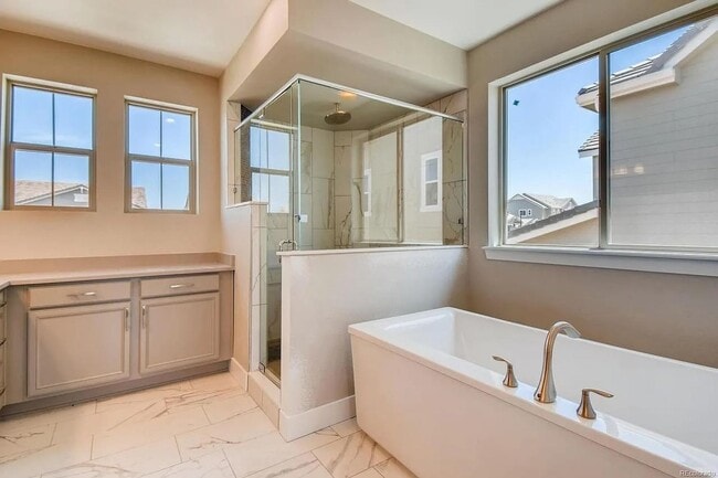Building Photo - High End 4 Bed 5 Bath House in the Anthem ...
