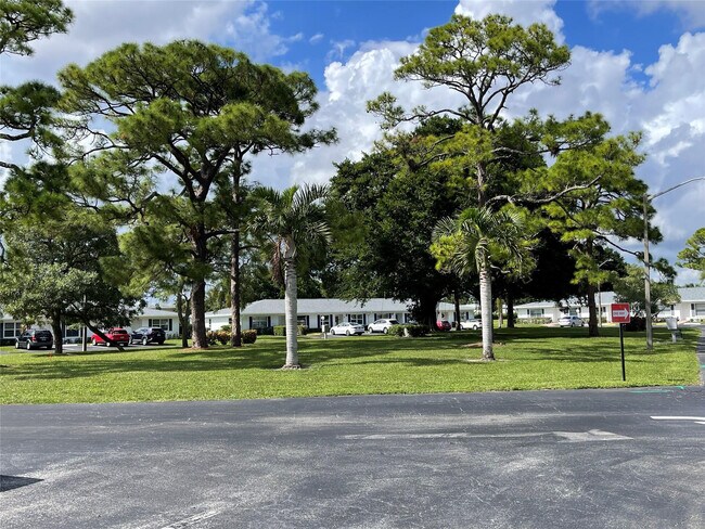 Building Photo - 5388 Privet Pl