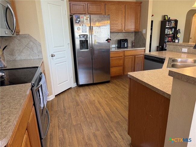 Building Photo - 1126 Neuberry Cliffe