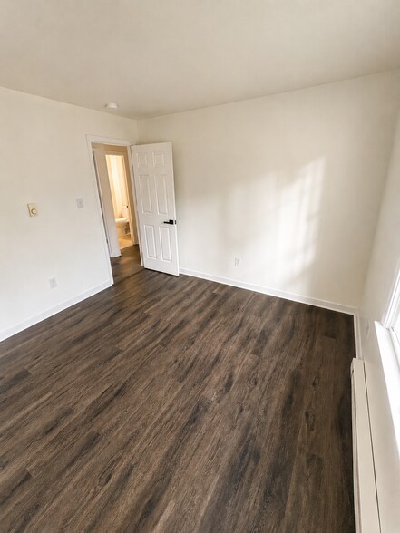 Building Photo - 1603 Monteiro Ave