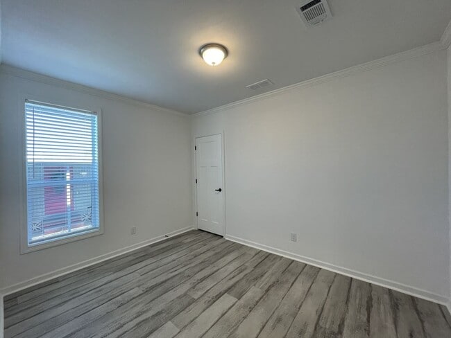 Building Photo - 409 Bimini