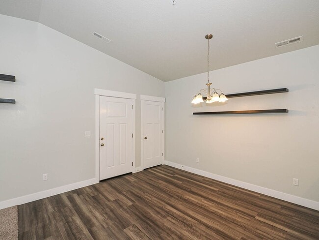 Building Photo - 14474 S Renner Ln