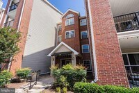 Building Photo - 3309 Wyndham Cir