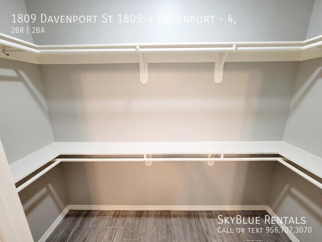 Building Photo - 1809 Davenport St