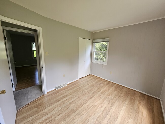 Building Photo - 3239 Lander Rd