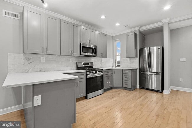 Building Photo - 2514 W Seybert St