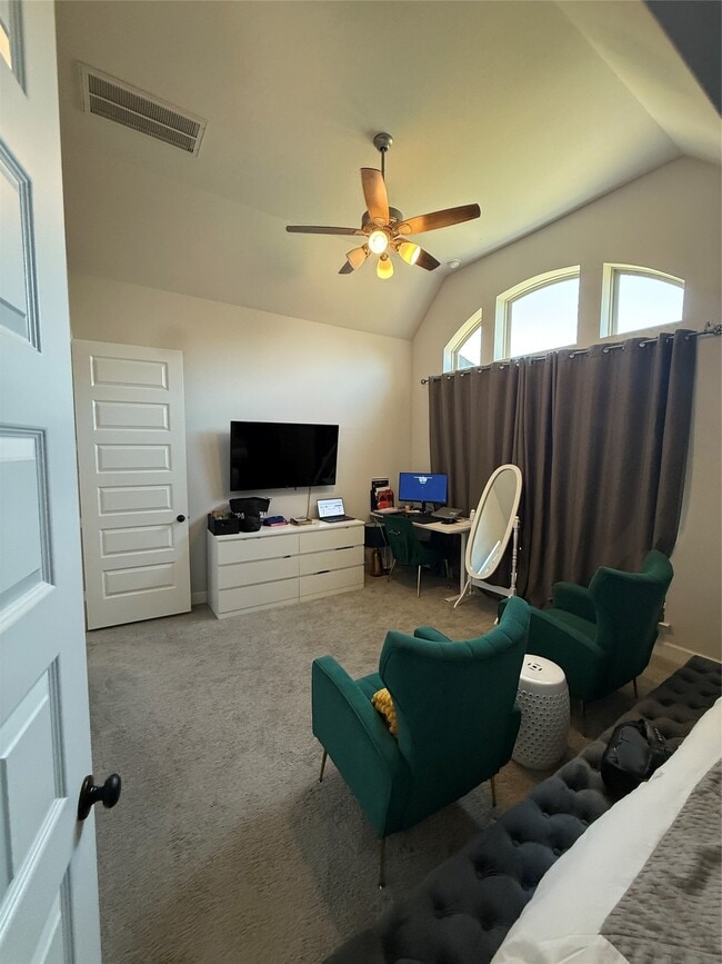 Building Photo - 563 Santa Rosa Hls Dr