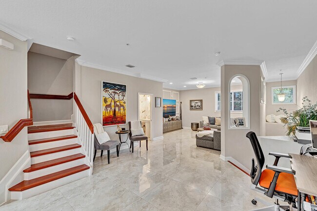 Building Photo - 323 Bayfront Dr