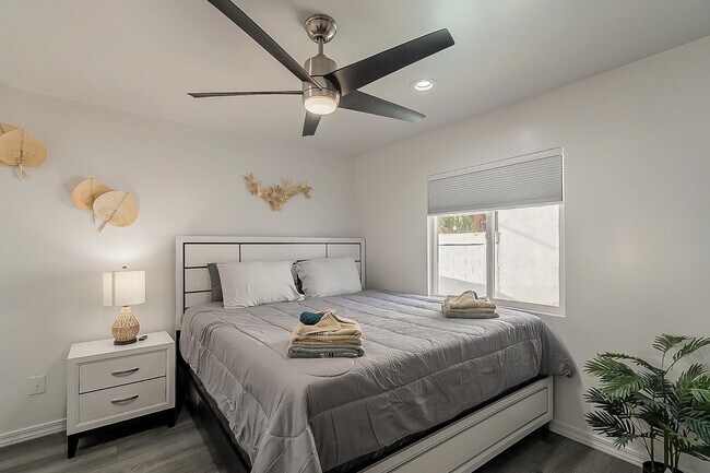 Building Photo - 2534 N 87th Way