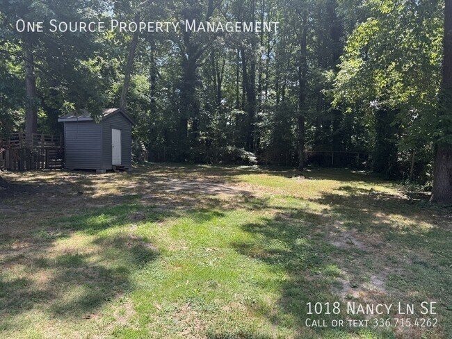 Building Photo - 1018 Nancy Ln SE