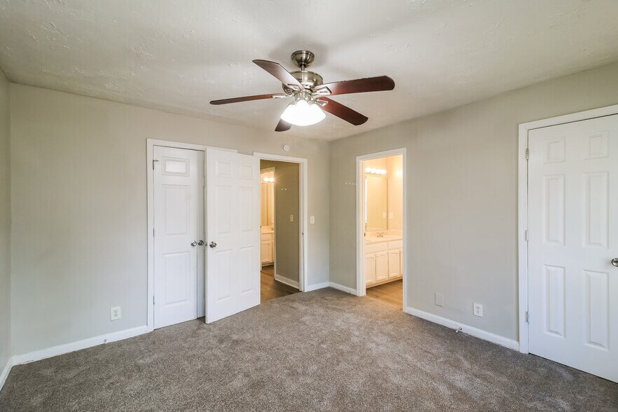 Building Photo - 1113 Spring Creek Cir