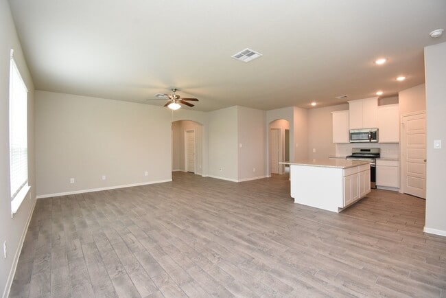 Building Photo - 2128 Port Jackson Dr