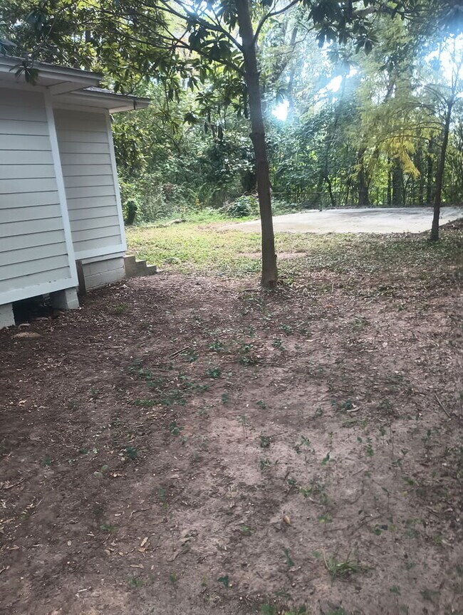 Building Photo - 1105 N 50th Ave