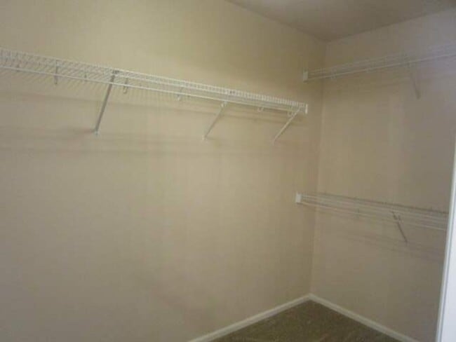 Building Photo - 3 Bedroom, 2.5 Bathroom Home with Office in Fife