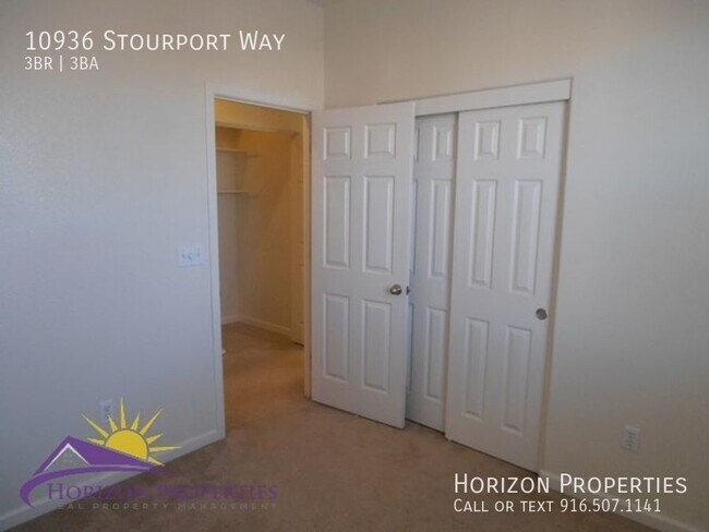 Building Photo - Modern Two-story 3 Bed 2.5 Bath 1,374 sqft...