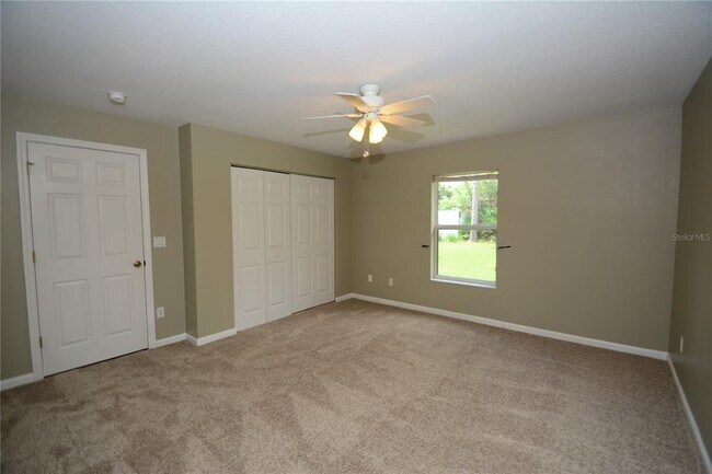 Building Photo - 37 Eton Ln