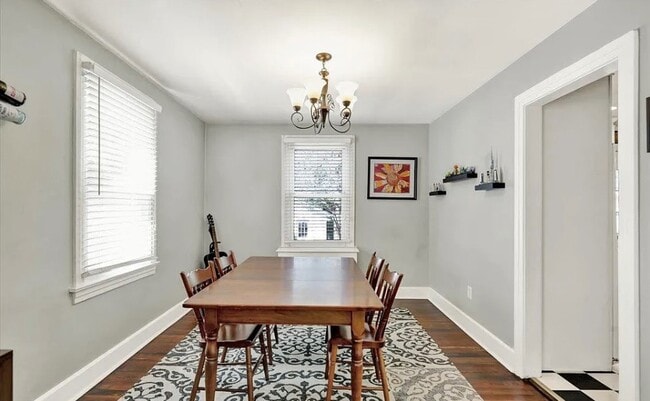 Building Photo - 813 N Franklin St