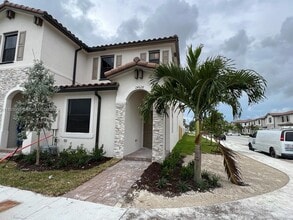 Building Photo - 24628 SW 118 Ct