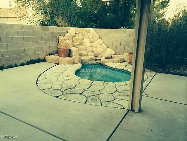 Primary Photo - 7041 Magic Moment Ln